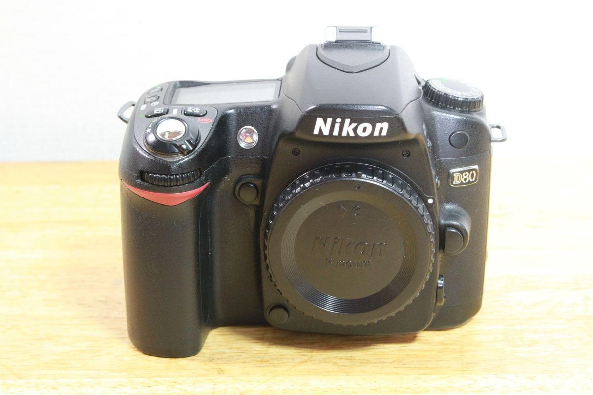 Nikon ニコン D80 レンズ2本＆ストロボ＆カメラバッグ付 デジタル一眼